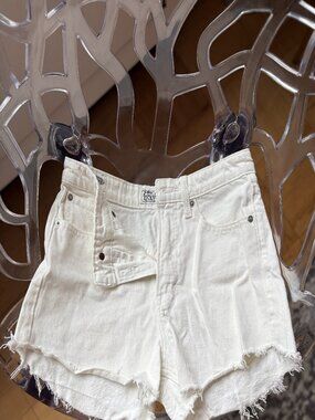 Lucky Brand - White Denim Lucky Pins Short 4/27